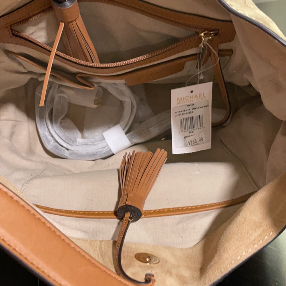 Michael Kors suede handbag - Picture 2 of 3